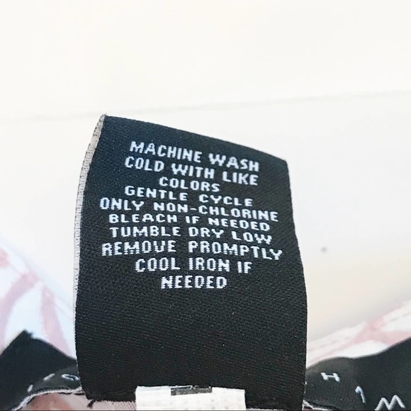 Victoria Beckham For Target Pleated Jacquard Blush Pink Shorts 0 - Picture 6 of 13